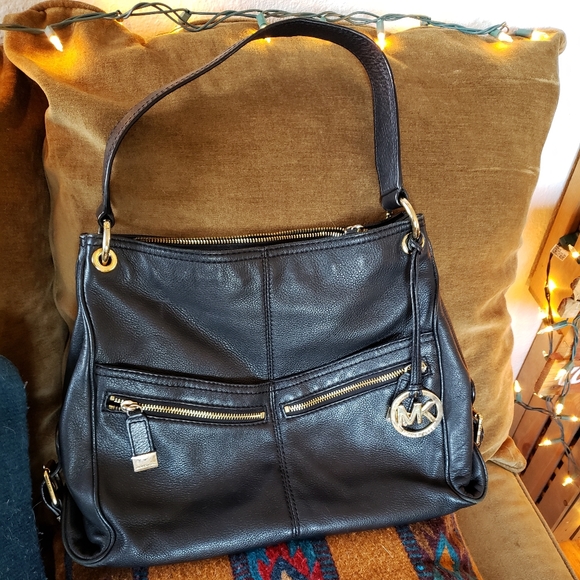 Michael Kors black leather shoulder purse - Picture 12 of 14